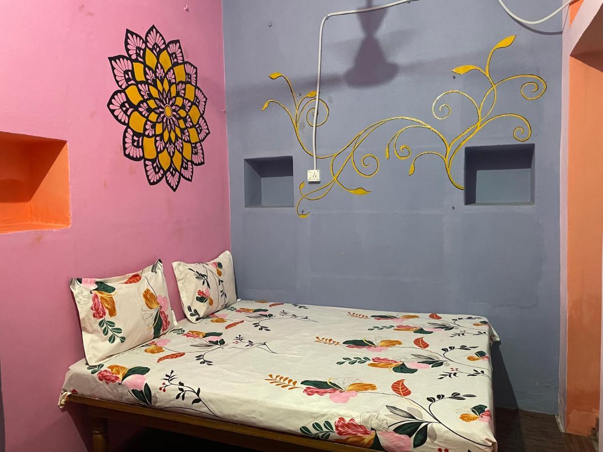 Indra Paying Guest House 瓦拉纳西 外观 照片